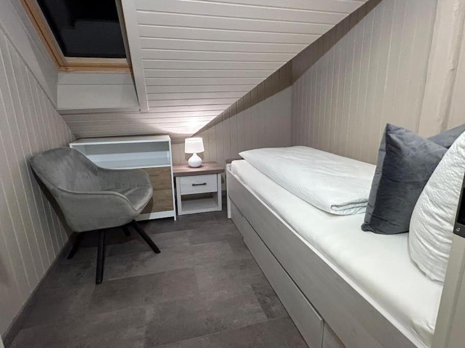 Apartment Univers 4 *