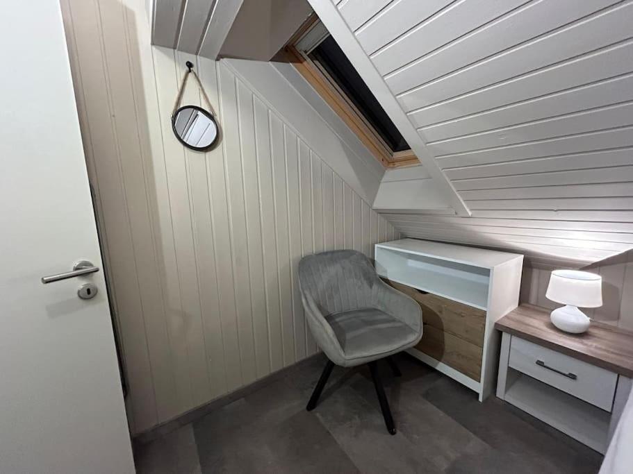 Apartment Univers 4 *